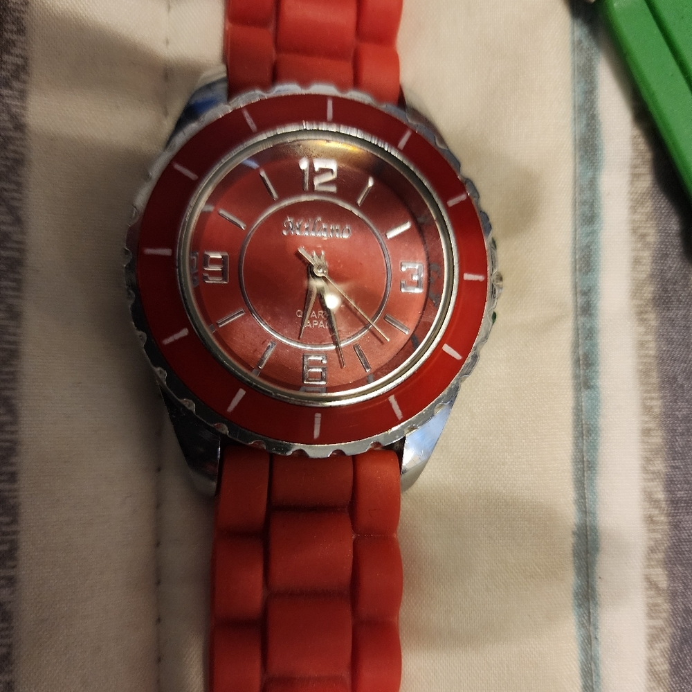 Milano Women's Quartz 40 mm Watch (3 colors available 😋) - Picture 2 of 8